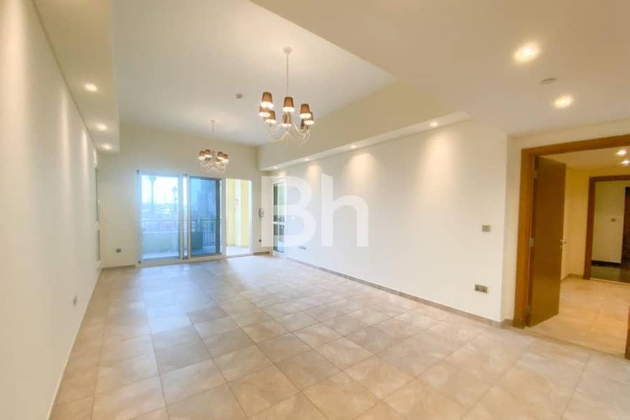 Vacant June | Maids Room | Marina and Pool View Vacant June | Maids Room | Marina and Pool View