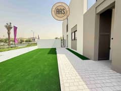 SINGLE ROW NEAR TO POOL PARK 4BR+MAID VILLA FOR RENT