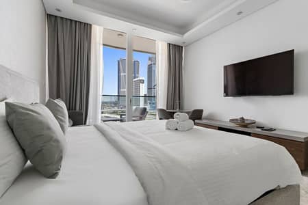 Studio for Rent in Business Bay, Dubai - Upgraded Studio |Great Amenities |Flexible Payment
