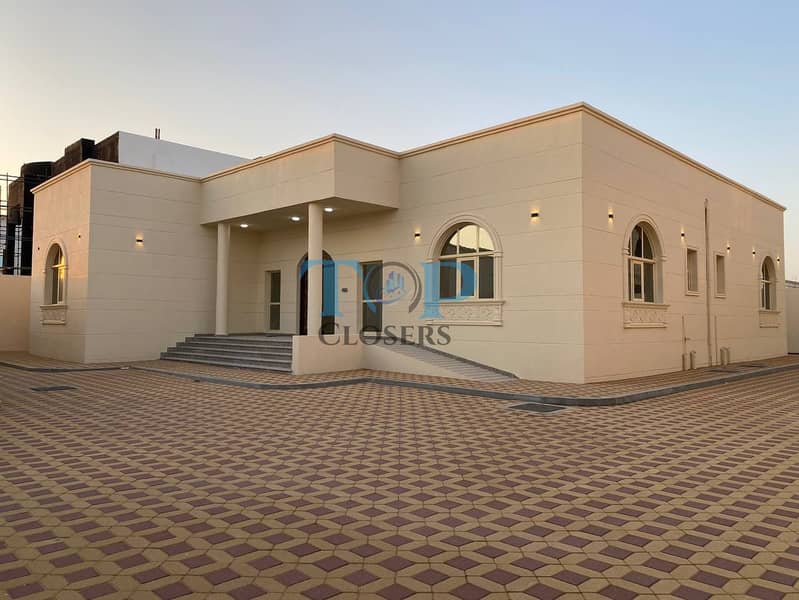位于阿尔亚哈尔 4 卧室的别墅 80000 AED - 11794742 位于阿尔亚哈尔 4 卧室的别墅 80000 AED - 11794742