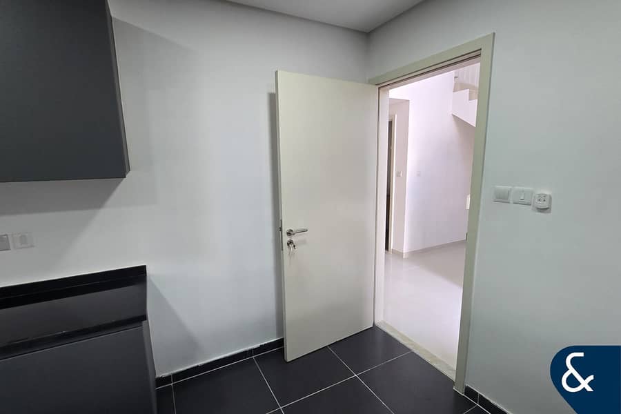 位于达马克山庄,公园别墅,三体别墅区 3 卧室的别墅 205000 AED - 11794819 位于达马克山庄,公园别墅,三体别墅区 3 卧室的别墅 205000 AED - 11794819