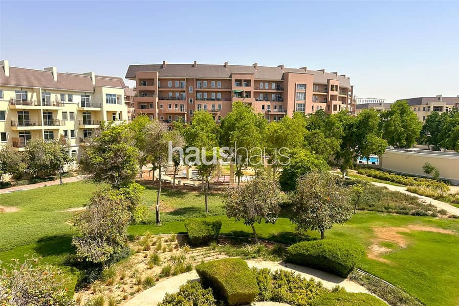 Luxury Upgraded | Park View | Spacious Luxury Upgraded | Park View | Spacious