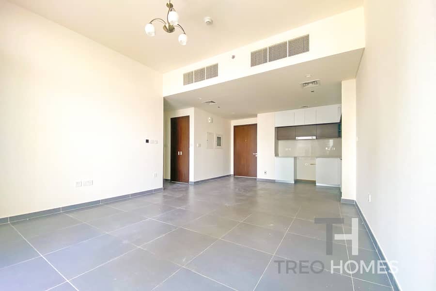 Vacant Now | Unfurnished | High Floor Vacant Now | Unfurnished | High Floor