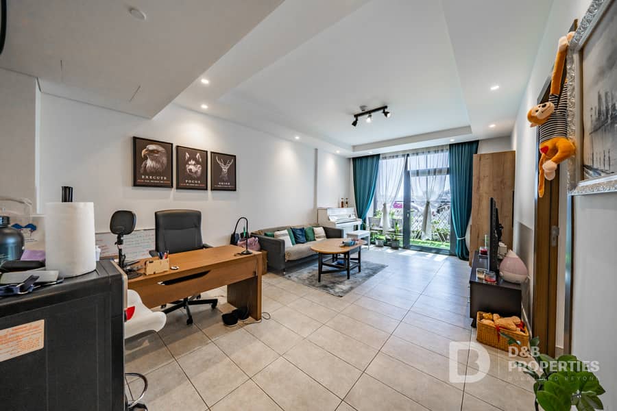 Highest Floor | Spacious Unit | Big Layout Highest Floor | Spacious Unit | Big Layout