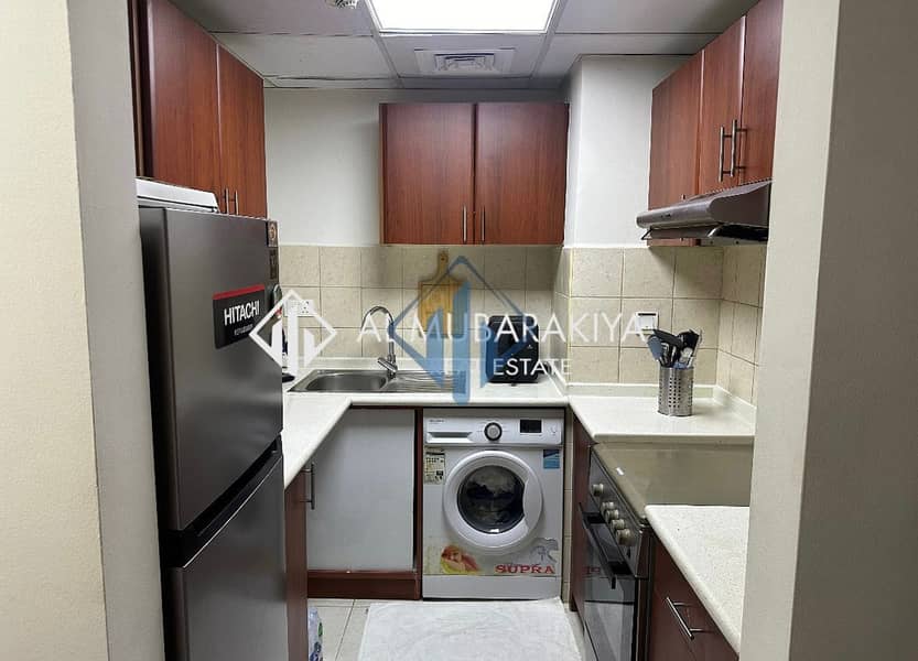 12 0A48A705-CFA1-47DC-BED2-C322975D1BAB. jpg