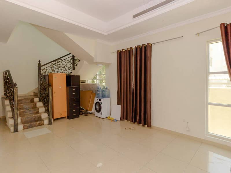 6 Al Baraha - 4BR Villa - Nastran (3 of 12). jpg