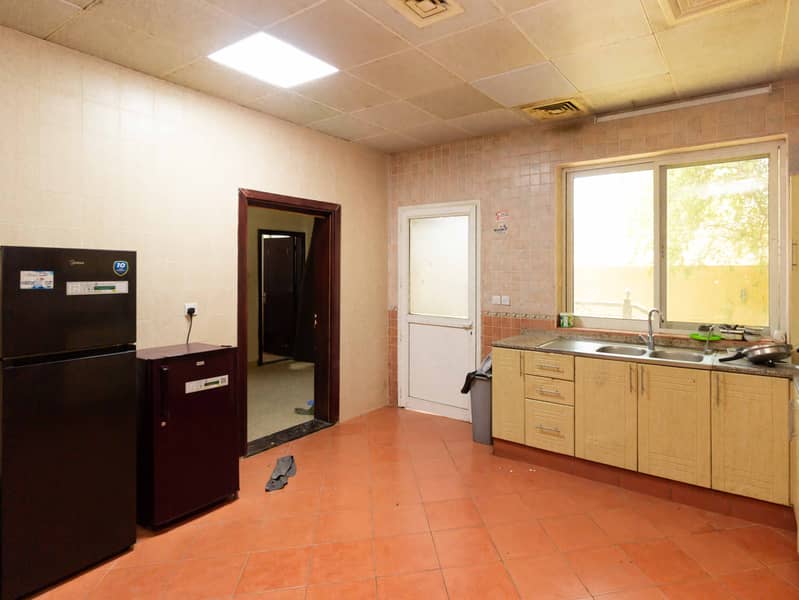 8 Al Baraha - 4BR Villa - Nastran (5 of 12). jpg