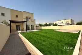 فیلا في الينابيع 3،الينابيع 3 غرف 285000 درهم - 11641726