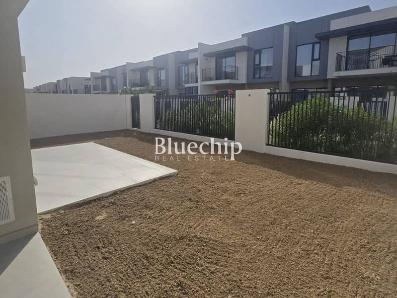 位于山谷小区,娜拉联排别墅 4 卧室的别墅 200000 AED - 11798490 位于山谷小区,娜拉联排别墅 4 卧室的别墅 200000 AED - 11798490