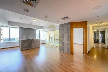Office for Rent in Sheikh Zayed Road, Dubai - DeWatermark. ai_1746769246804. png