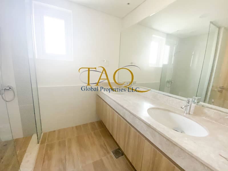 11 da7cd22a-8aad-439d-970e-e8c1edb820fa. jpg