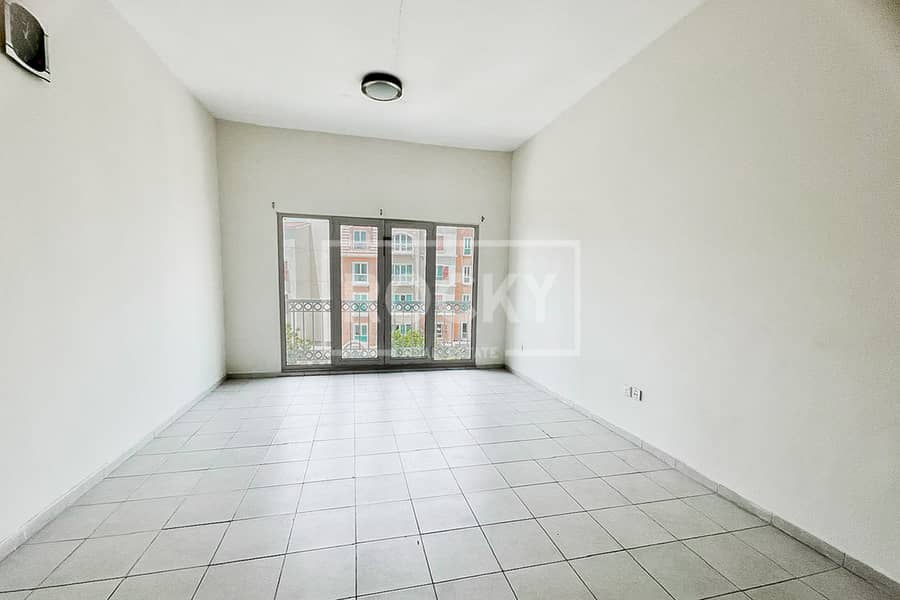 Huge Layout | Balcony | Close to Metro | High ROI
