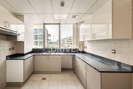 2 Bedroom Apartment for Rent in Meydan City, Dubai - Cozy Rooms | Burj View | Well Maintained