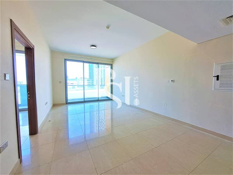 3 LIVING ROOM. jpg