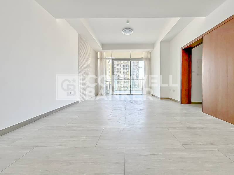 Spacious Unit | Higher Floor | Community View Spacious Unit | Higher Floor | Community View
