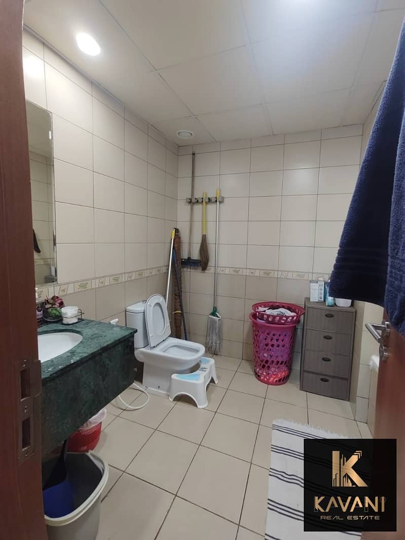 12 23bc20f0-8fd1-4554-b32e-d1b8237a16c2. jpeg