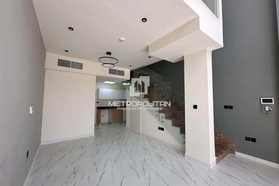 Brand New | Spacious Loft | Ready to move
