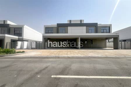 5 Bedroom Villa for Sale in Dubai South, Dubai - Motivated Seller | Move In Ready | Near Amenities