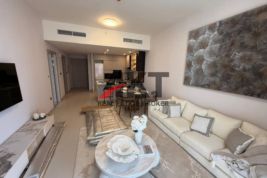 FULLY FURNISHED 1 BED W/ POOL VIEW FULLY FURNISHED 1 BED W/ POOL VIEW