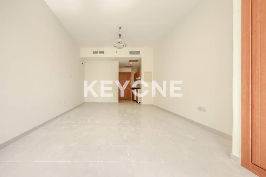 Spacious Layout | No Balcony | Road View Spacious Layout | No Balcony | Road View