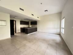 Notice Served-Investor Deal-2 Bed open Kitchen-Balcony&Parking