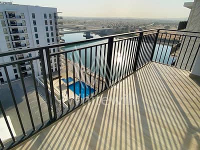 2 Cпальни Апартамент Продажа в Яс Айленд, Абу-Даби - Balcony with Canal View. jpg