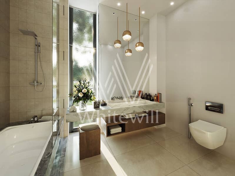 8 Bathroom. jpg