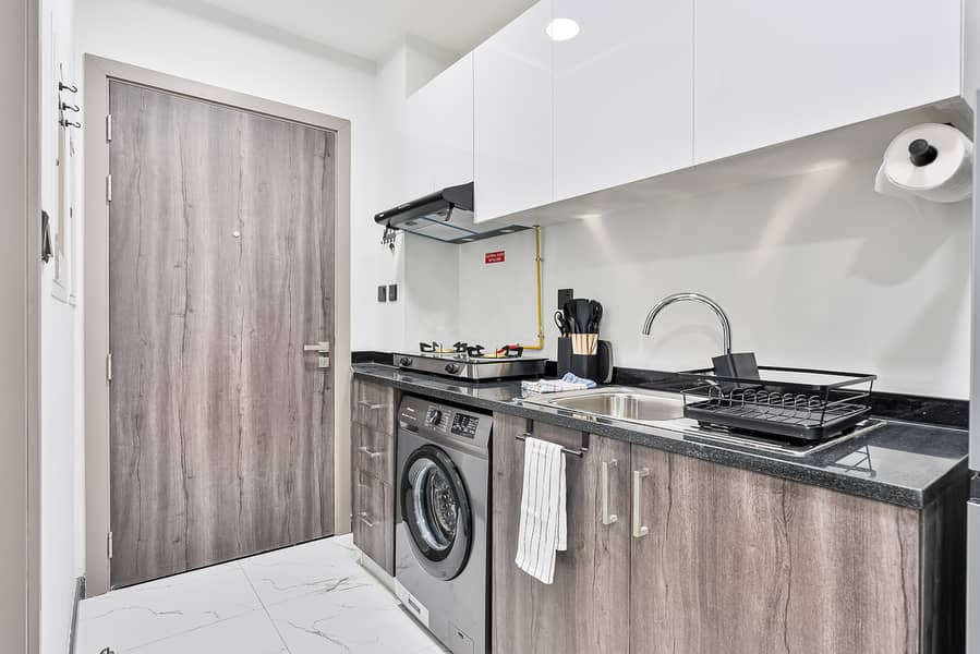 8 Kitchen (1). jpeg