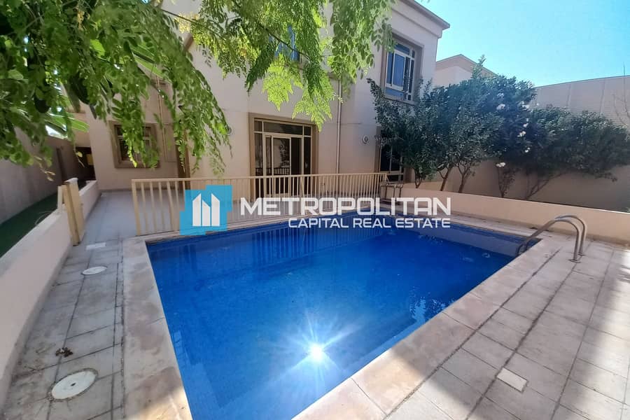 Вилла в Халифа Сити,Голф Гарденс,Кузама, 5 спален, 300000 AED - 11803238 Вилла в Халифа Сити,Голф Гарденс,Кузама, 5 спален, 300000 AED - 11803238