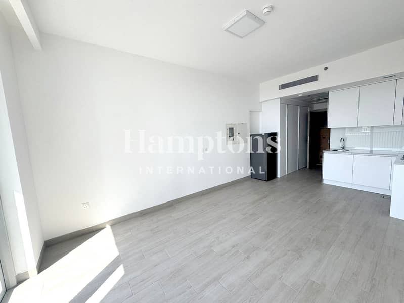 Vacant Now | Mid Floor | Skyline View Vacant Now | Mid Floor | Skyline View