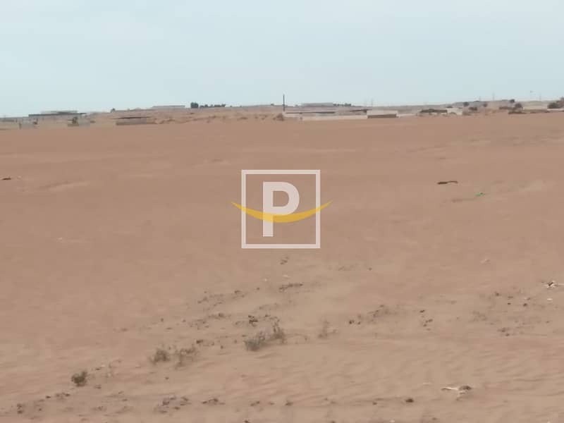 位于阿尔萨斯 的工业用地 1980000 AED - 11803952 位于阿尔萨斯 的工业用地 1980000 AED - 11803952