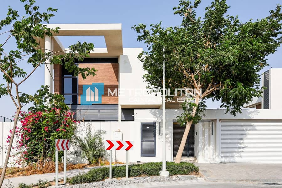 Corner 4BR+Maids | Single Row | Ready To Move In Corner 4BR+Maids | Single Row | Ready To Move In
