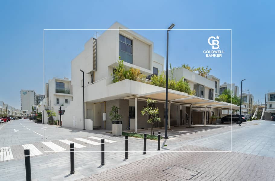Family-Friendly 3BR | Pool View | Pulse Townhouse Family-Friendly 3BR | Pool View | Pulse Townhouse