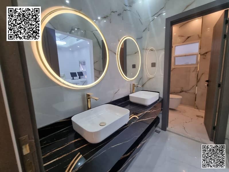 28 c89c00db-4591-45bd-80ab-ba710cad4760. jpg