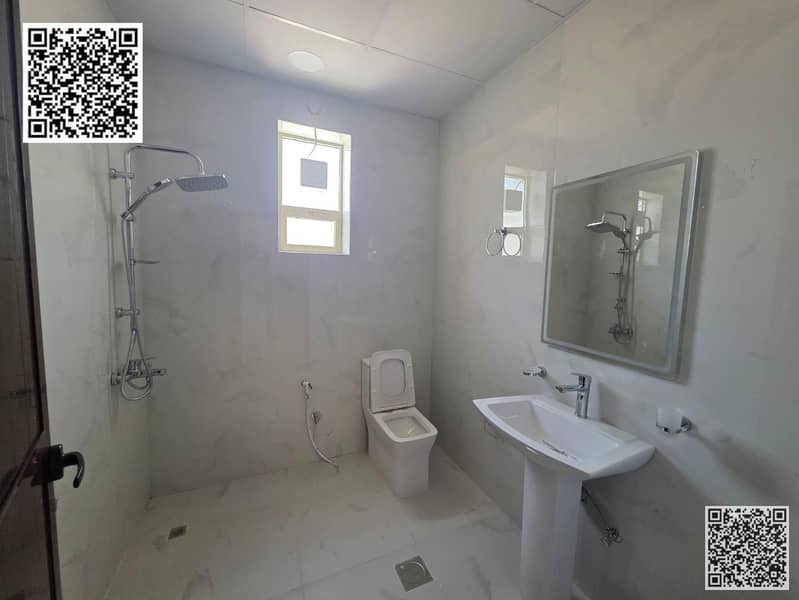 22 bd41a0df-f9dd-41a9-9c54-6d984640bcc7. jpg