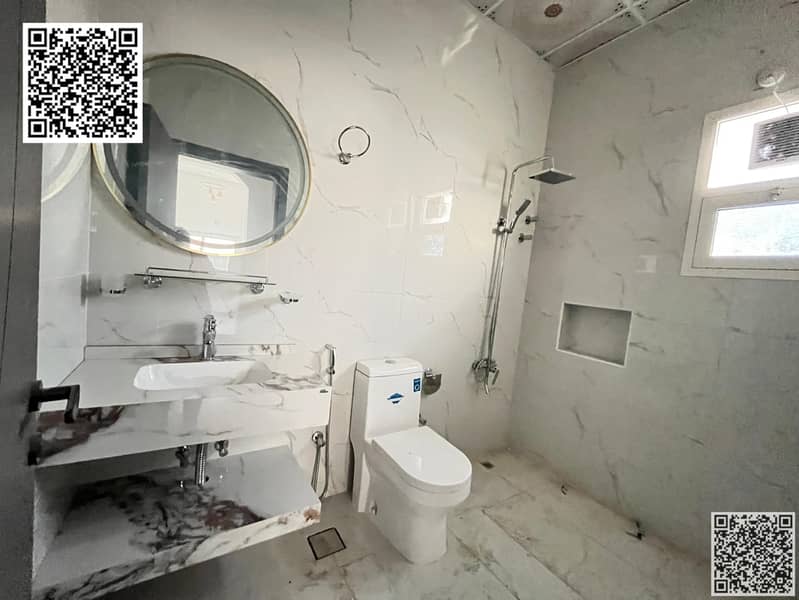 24 cdd88750-4561-4a6a-bdae-33fb502379a8. jpg