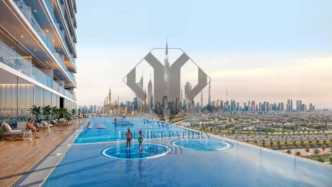 10 SWIMMING POOL. JPG