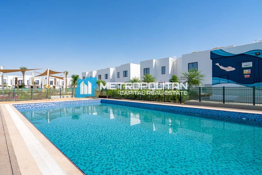 Modern Living | Single Row 3BR+ Maid Townhouse Modern Living | Single Row 3BR+ Maid Townhouse