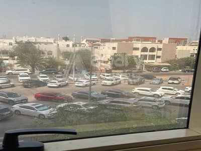 شقة 1 غرفة نوم للايجار في شارع المطار، أبوظبي - شقة في برج المنهل،شارع المطار 1 غرفة 54600 درهم - 11809424