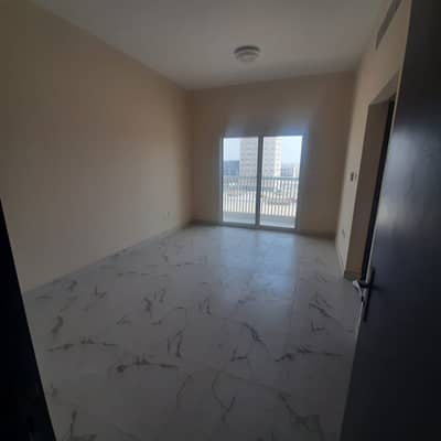 A room and a hall for the first tenant, with excellent finishing and a large area with a balcony with a view and 2 bathrooms in Al-Jarf 3