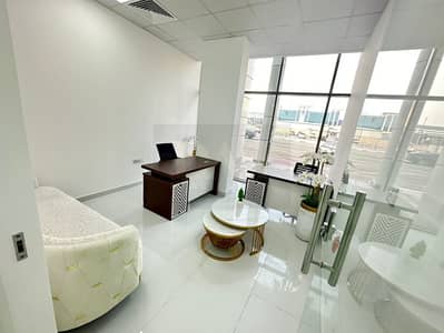 مکتب  للايجار في القرهود، دبي - 1f63cd5f-f68a-411a-bd3e-e10af1ab9574. jpg