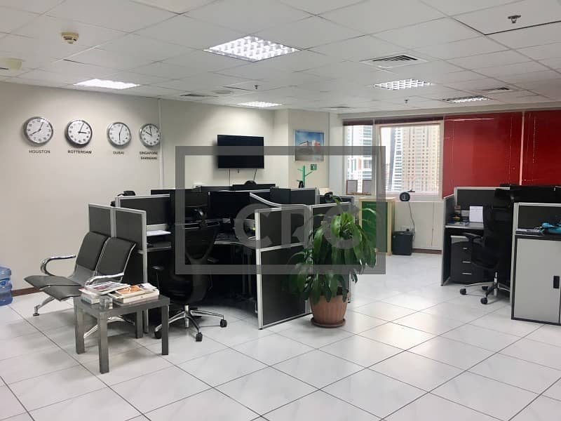 Bright corner office | Close to metro | Furnished