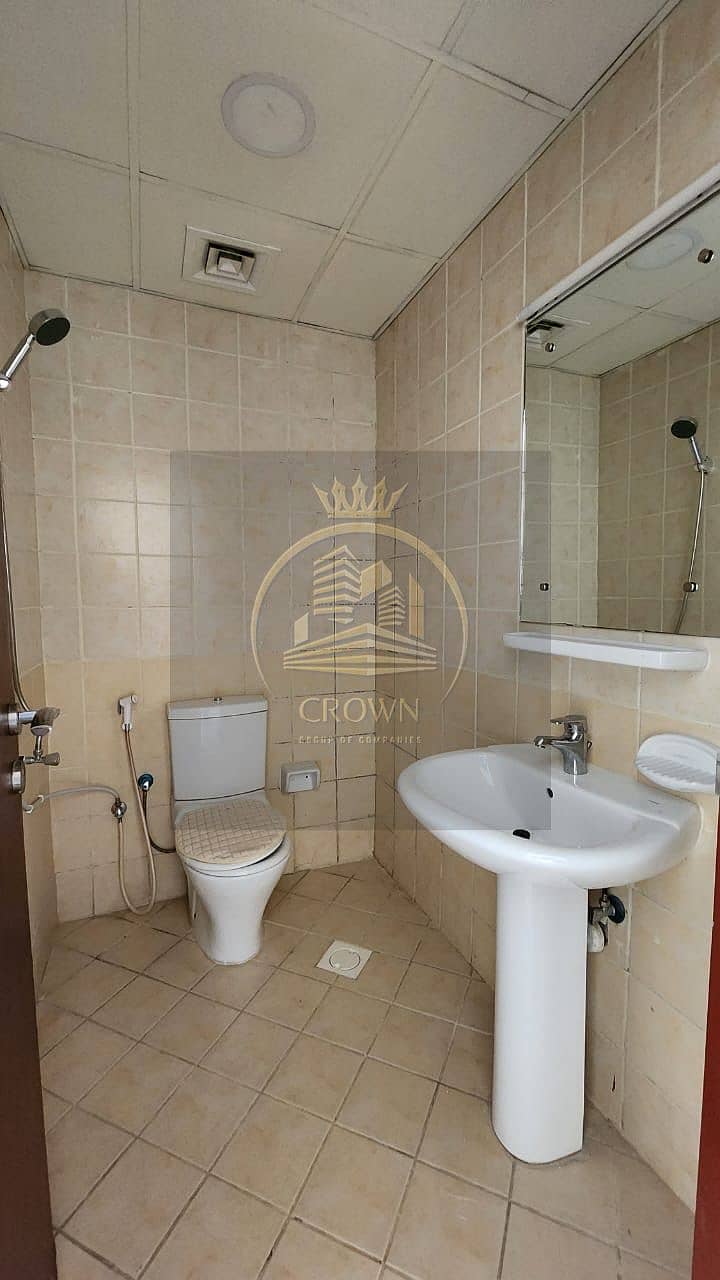 6 7acc23fe-fbc5-4ba7-a7bd-46cdbed74c77. JPG