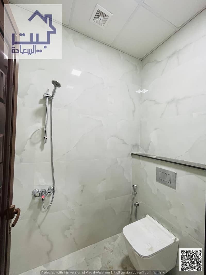 24 042dfeac-8ae4-4f7e-b8f8-1caf6be2891a. jpg