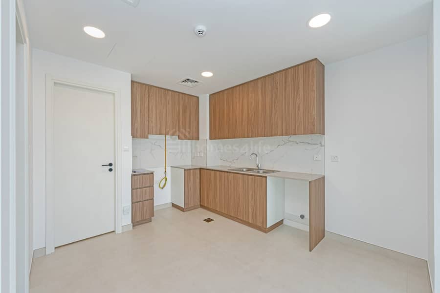 | BRAND NEW | SPACIOUS 3 BED | PRIVATE GARDEN | | BRAND NEW | SPACIOUS 3 BED | PRIVATE GARDEN |