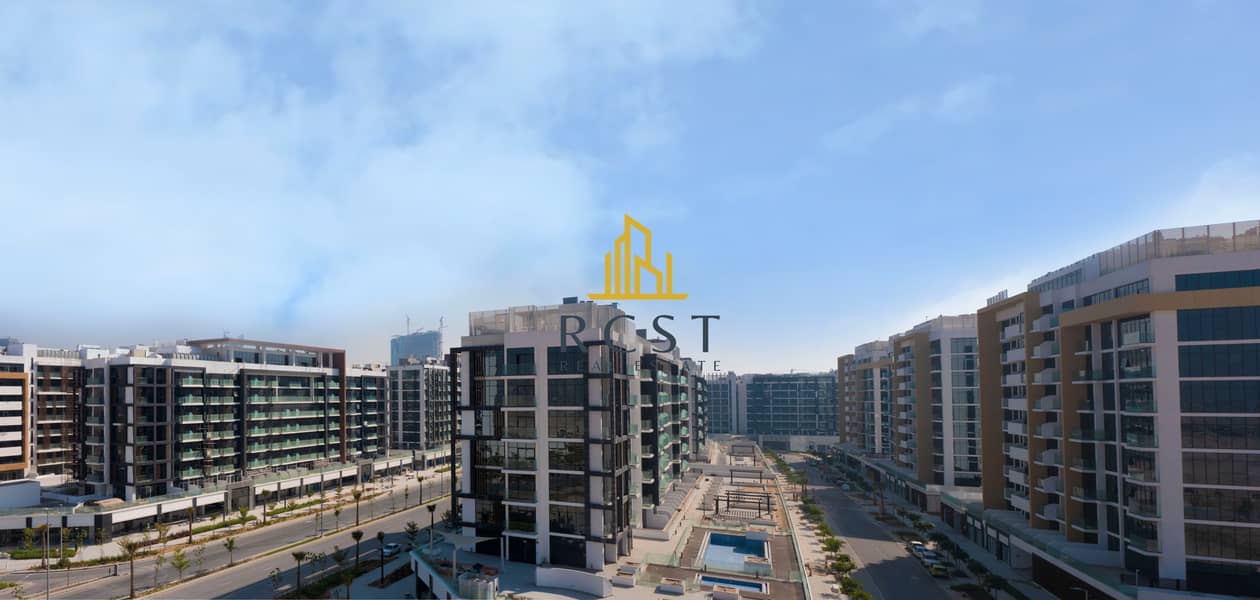 25 Riviera handover-1. jpg