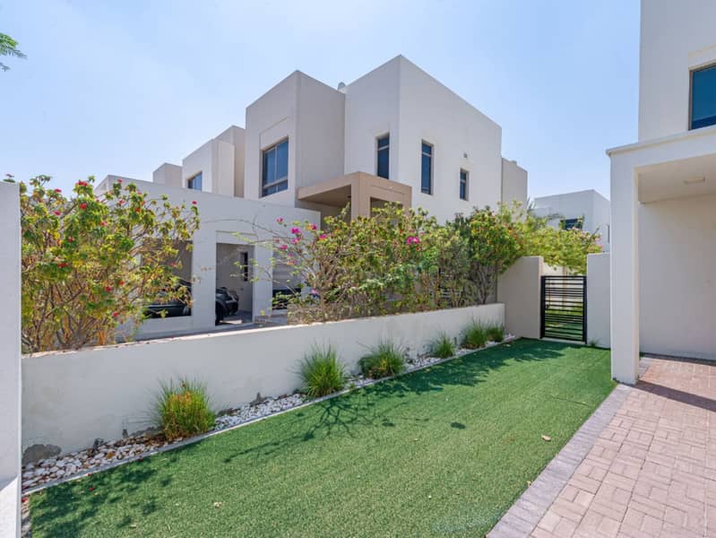 Квартира в Таун Сквер,Хаят Таунхаусы, 4 cпальни, 170000 AED - 11811894 Квартира в Таун Сквер,Хаят Таунхаусы, 4 cпальни, 170000 AED - 11811894