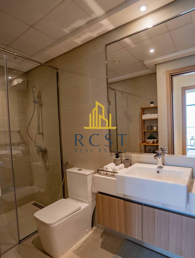 38 Riviera handover-21. jpg