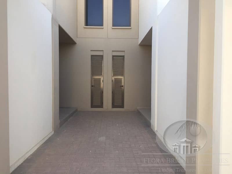3 bedroom townhouse| PAY LESS COMISSION