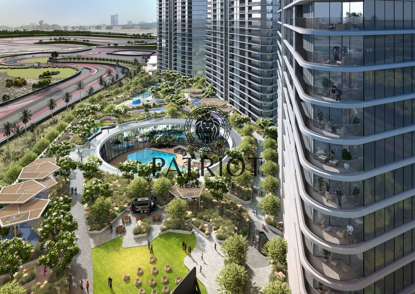 9 Sobha Solis - Podium. jpg